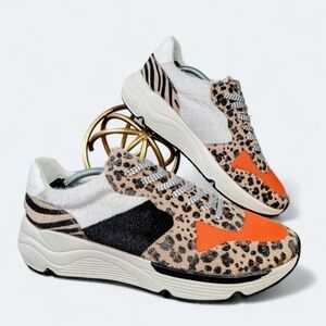 White Raven Animal Print Lace Up Sneakers Size 10